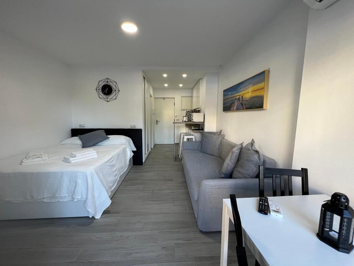 Loft Aguila Blanca Apartment เบนัลมาเดนา ภายนอก รูปภาพ