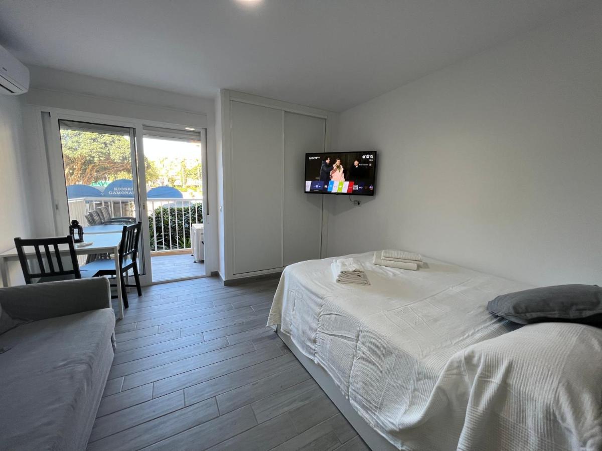 Loft Aguila Blanca Apartment เบนัลมาเดนา ภายนอก รูปภาพ